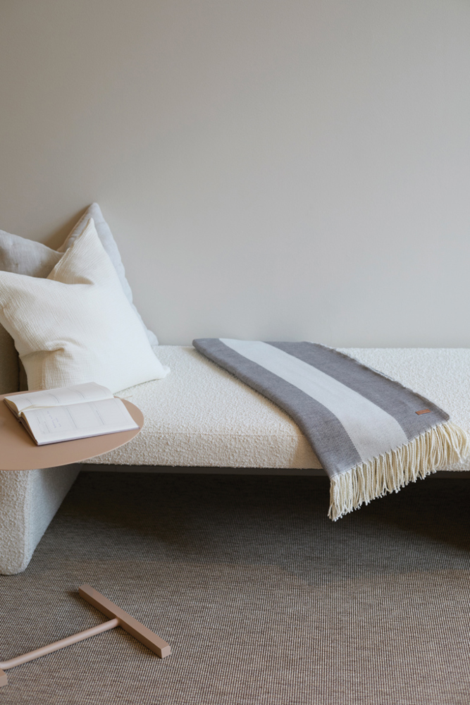 VINGA Tella Aware™ Polylana® Decke