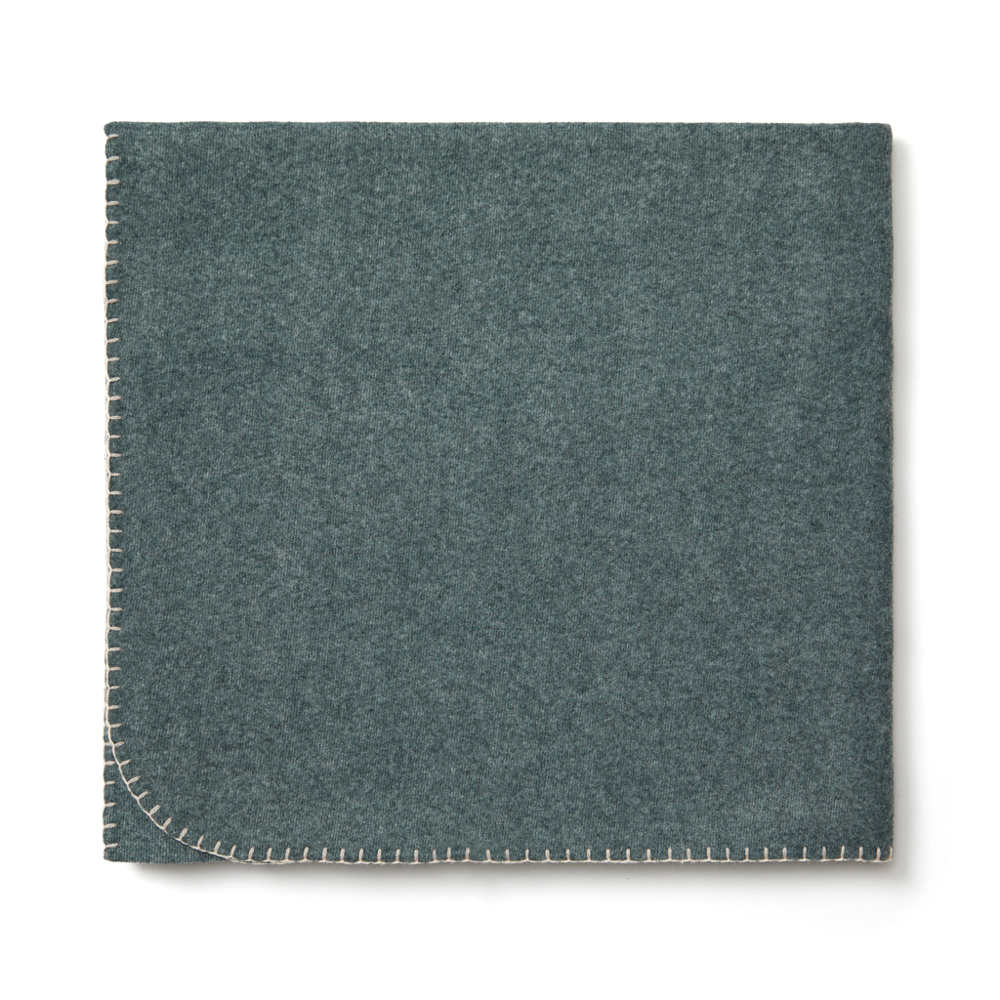 VINGA Bilton Decke Upcycling 190gr/m² - grün (± PMS 19-5914)